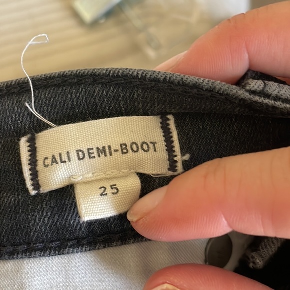 Cali Demi-Boot Jeans in Bellspring Wash: Button-Front Edition - Picture 6 of 10